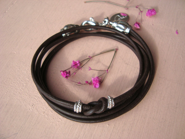 Kleinserie Leder-Armband LIEBESKNOTEN (Unikat)